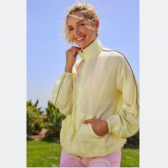 Fabletics | Oversized Windbreaker - Picture 1 of 8